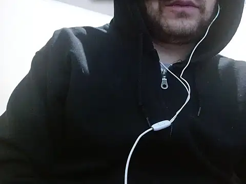 Snapshot of camiloking1720 chatting on 10-09-25, 07:50 camiloking1720 online show from 10-09-25, 07:50