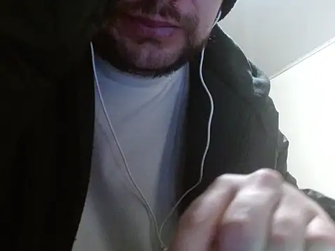 Snapshot of camiloking1720 chatting on 11-26-25, 08:26 camiloking1720 online show from 11-26-25, 08:26