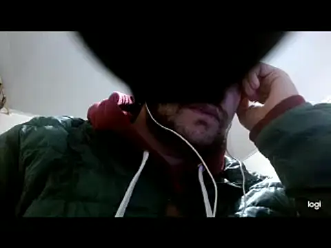 Snapshot of camiloking1720 chatting on 11-27-25, 10:50 camiloking1720 online show from 11-27-25, 10:50