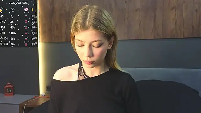 Snapshot of Rainaslater chatting on 02-03-25, 09:29 Rainaslater online show from 02-03-25, 09:29