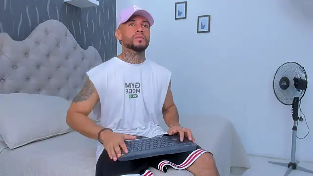 BruceNixon online show from 03-06-25, 08:37