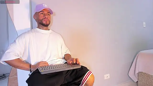 BruceNixon online show from 03-08-25, 12:33