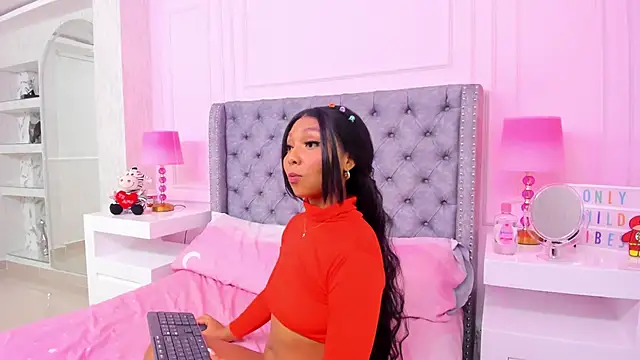 HaileeRoberts online show from 02-01-25, 03:28