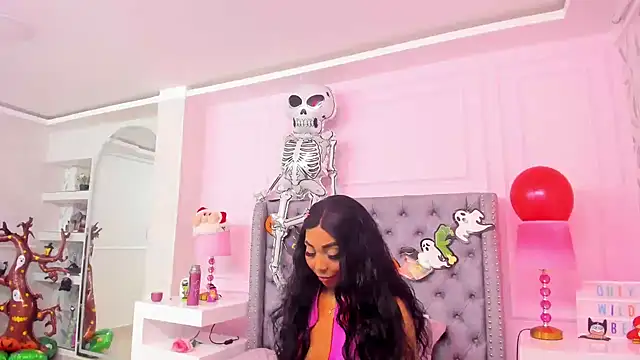 HaileeRoberts online show from 10-29-25, 12:29