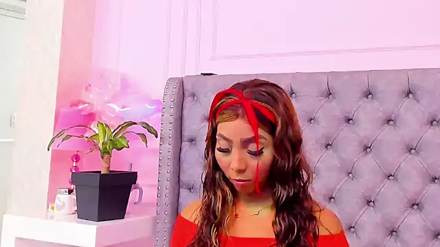 HaileeRoberts online show from 03-15-26, 01:06