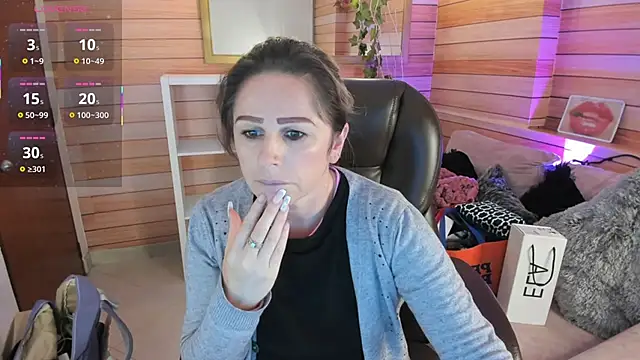 Victoria collins 1 online show from 02-25-26, 11:09