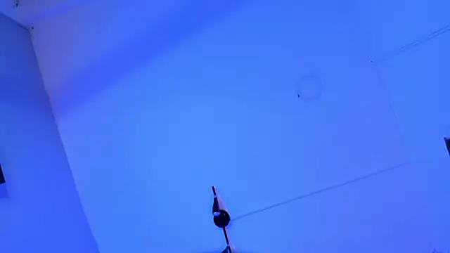 ALICEPOIXXXON online show from 10-11-25, 09:57