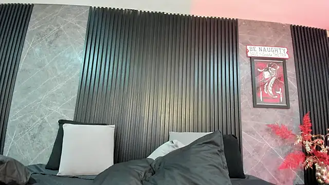 BambiiQueen online show from 12-18-24, 11:24