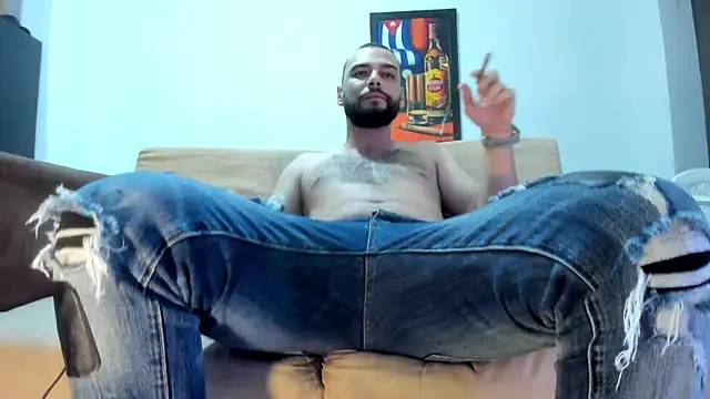 Snapshot of antony_bigdick_ chatting on 09-28-25, 01:44 antony bigdick  online show from 09-28-25, 01:44