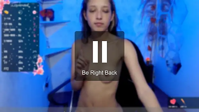 Snapshot of ZoePrest_ chatting on 01-29-25, 11:30 ZoePrest online show from 01-29-25, 11:30