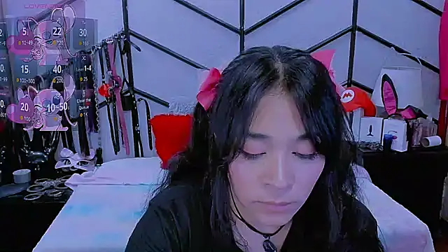 AlanaLuck online show from 11-15-25, 08:05