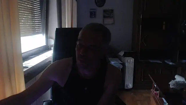 Snapshot of JohnnyD80 chatting on 06-17-26, 05:58 JohnnyD80 online show from 06-17-26, 05:58