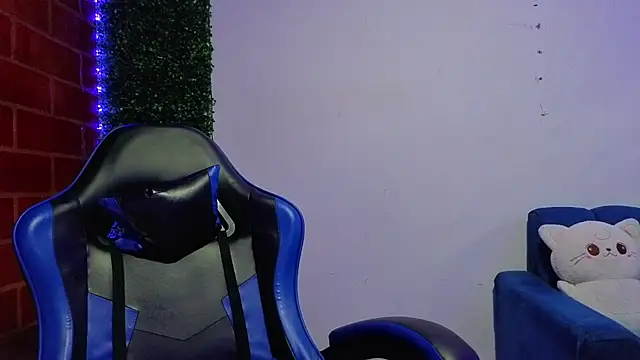 Demitryo online show from 04-23-26, 11:51