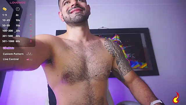 Snapshot of king_hard chatting on 03-11-25, 02:32 king hard online show from 03-11-25, 02:32