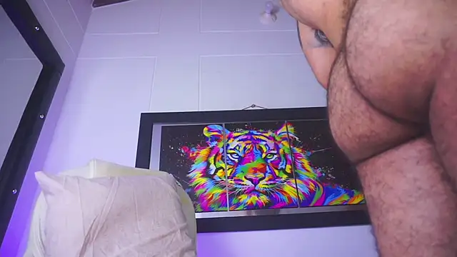 Snapshot of king_hard chatting on 03-20-25, 07:14 king hard online show from 03-20-25, 07:14