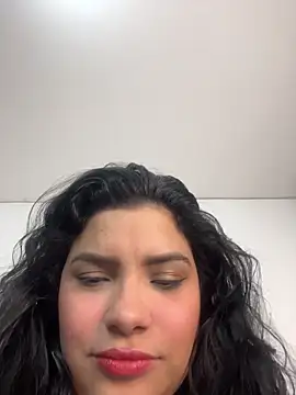 lolaa staars online show from 10-14-25, 06:58