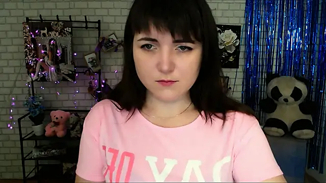 Darina M  online show from 01-25-25, 06:01