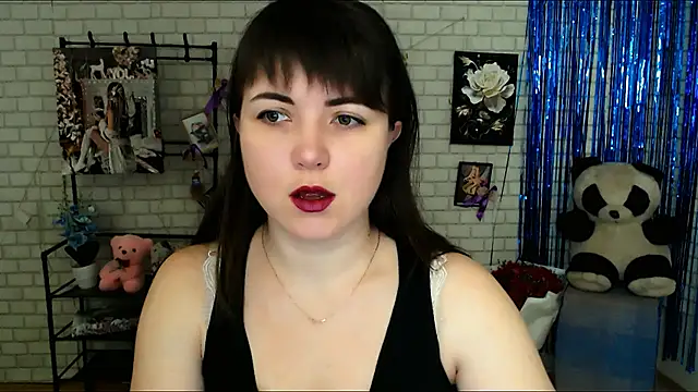 Darina M  online show from 02-06-25, 05:46