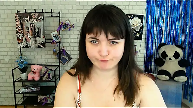 Darina M  online show from 02-07-25, 08:33