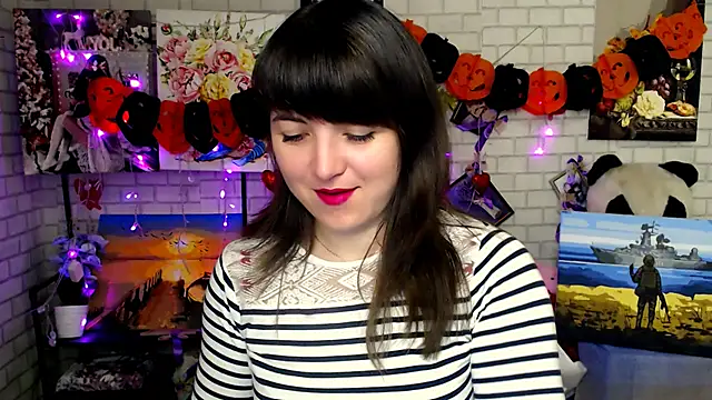 Darina M  online show from 10-30-25, 05:31