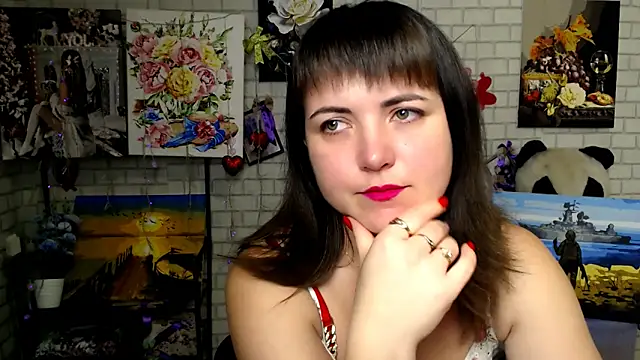 Darina M  online show from 11-13-25, 03:49