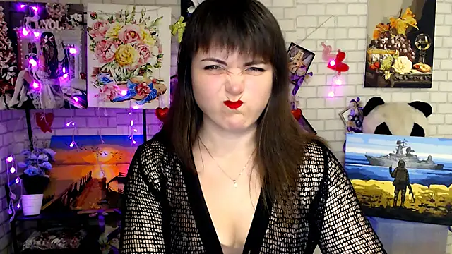 Darina M  online show from 12-14-25, 05:35