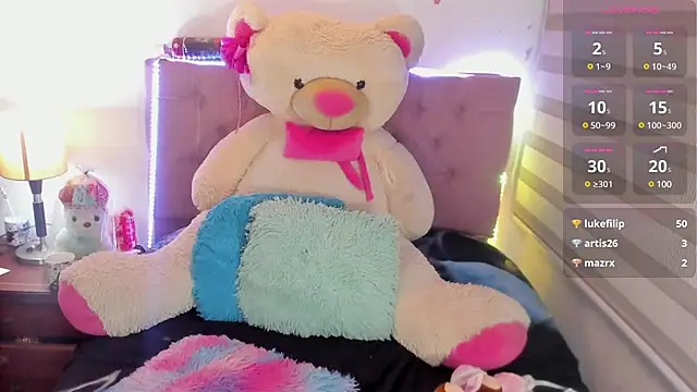  EmiRhodes online show from 03-16-25, 01:07