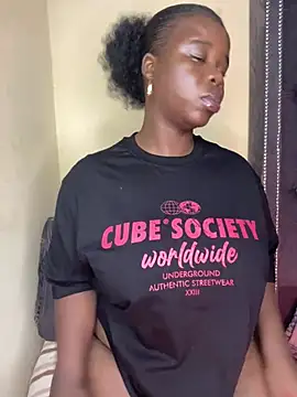 DarkBerry87 online show from 04-21-26, 10:45