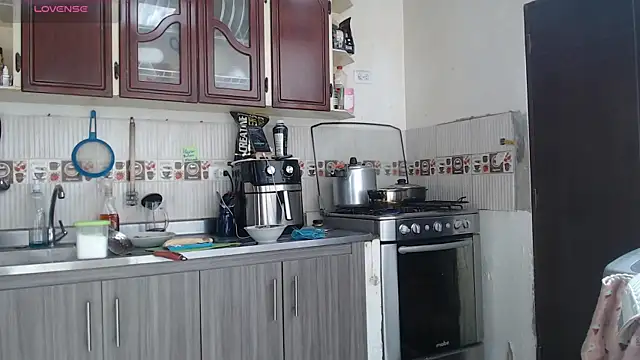 Snapshot of Nanna_and_Balder chatting on 02-27-25, 07:47 Nanna and Balder online show from 02-27-25, 07:47