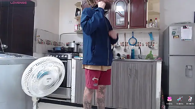 Snapshot of Nanna_and_Balder chatting on 03-06-25, 09:09 Nanna and Balder online show from 03-06-25, 09:09