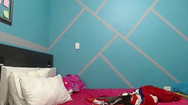 Snapshot of Nanna_and_Balder chatting on 09-26-25, 03:43 Nanna and Balder online show from 09-26-25, 03:43