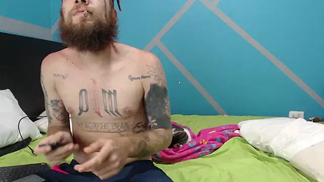 Snapshot of Nanna_and_Balder chatting on 11-01-25, 04:36 Nanna and Balder online show from 11-01-25, 04:36