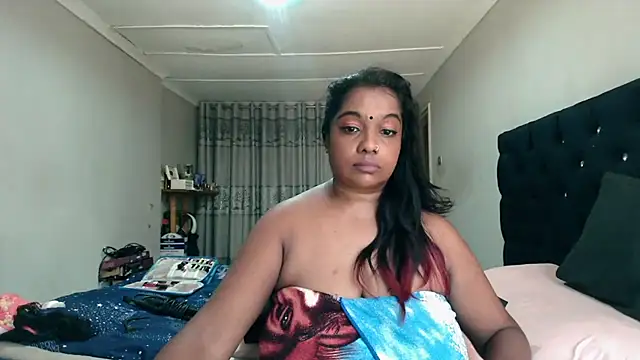 Indianmayaxoxo online show from 02-05-26, 08:41