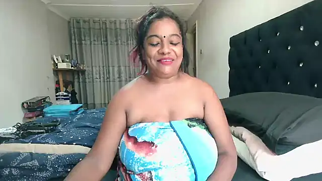 Indianmayaxoxo online show from 02-07-26, 08:40