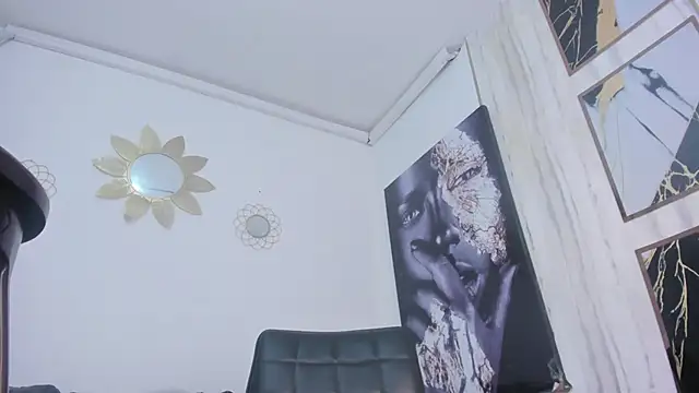 Diaval xxx online show from 12-20-24, 06:19