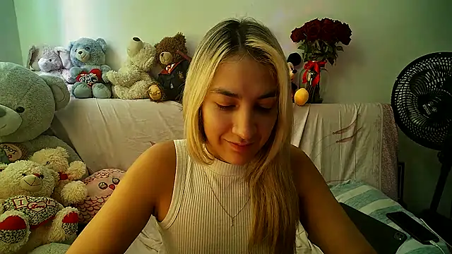 Snapshot of mandy_berrys chatting on 09-15-25, 05:46 mandy berrys online show from 09-15-25, 05:46