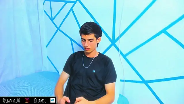 liam scott77 online show from 09-26-25, 03:38