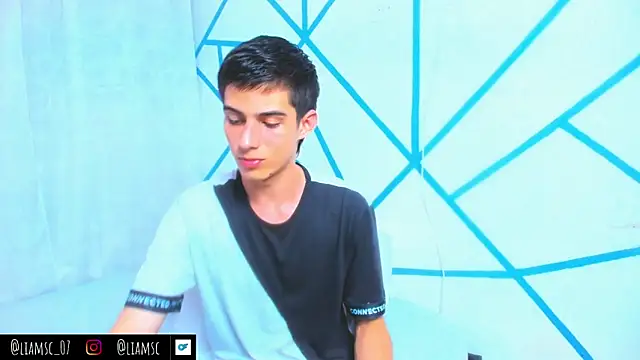 liam scott77 online show from 10-25-25, 09:42