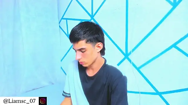 liam scott77 online show from 11-07-25, 08:31