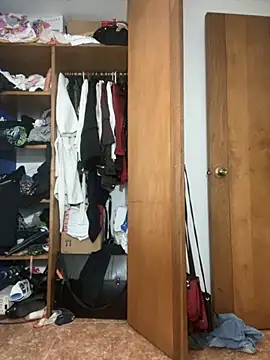 Freya Artemisa online show from 10-19-25, 08:53