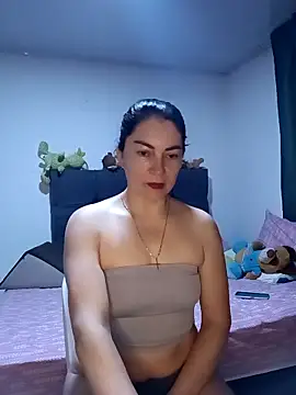 renata hot1 online show from 10-29-25, 10:33