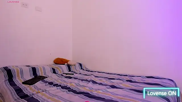 Apriilpeach  online show from 01-16-25, 11:48