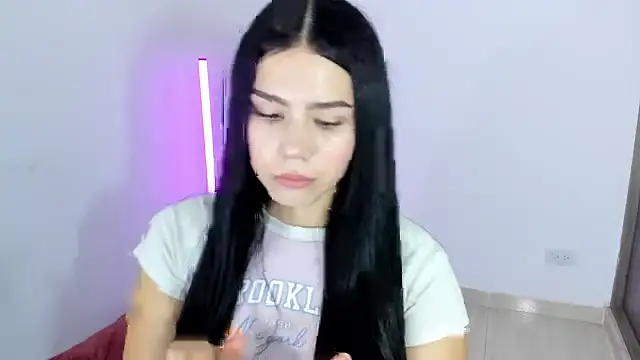 Snapshot of Natasha_su_ chatting on 10-14-25, 10:10 Natasha su online show from 10-14-25, 10:10