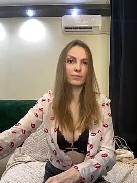 RachelBelI online show from 03-12-25, 11:22