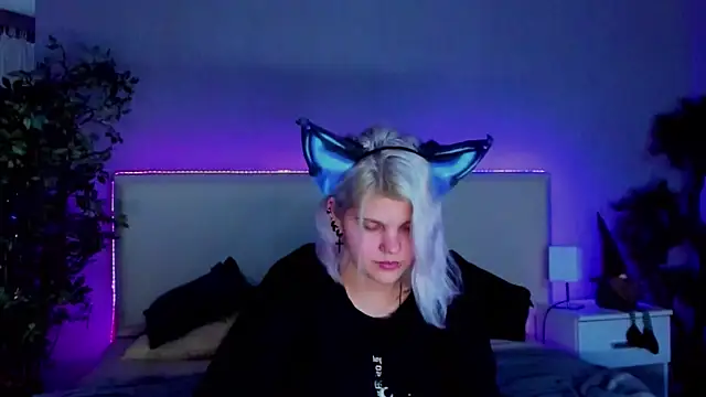 JoannLowe online show from 12-21-24, 08:00