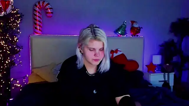 JoannLowe online show from 12-29-24, 11:18