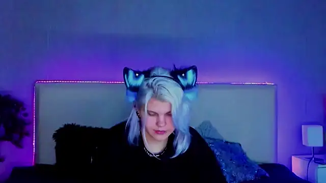 JoannLowe online show from 02-11-25, 08:31