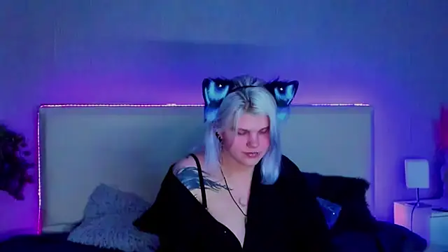 JoannLowe online show from 02-25-25, 11:11