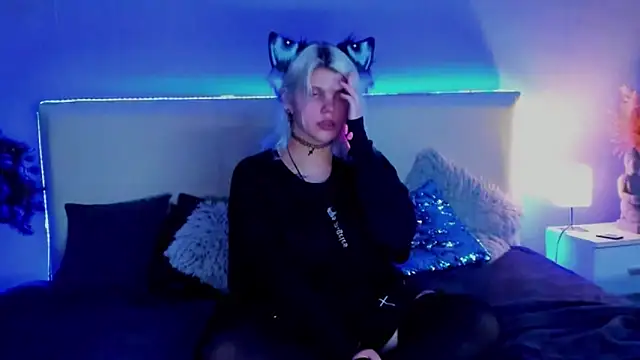 JoannLowe online show from 03-12-25, 09:13