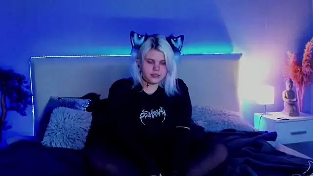 JoannLowe online show from 03-15-25, 12:04